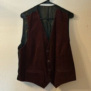 No brand reversible suit vest size is missing fits like a large